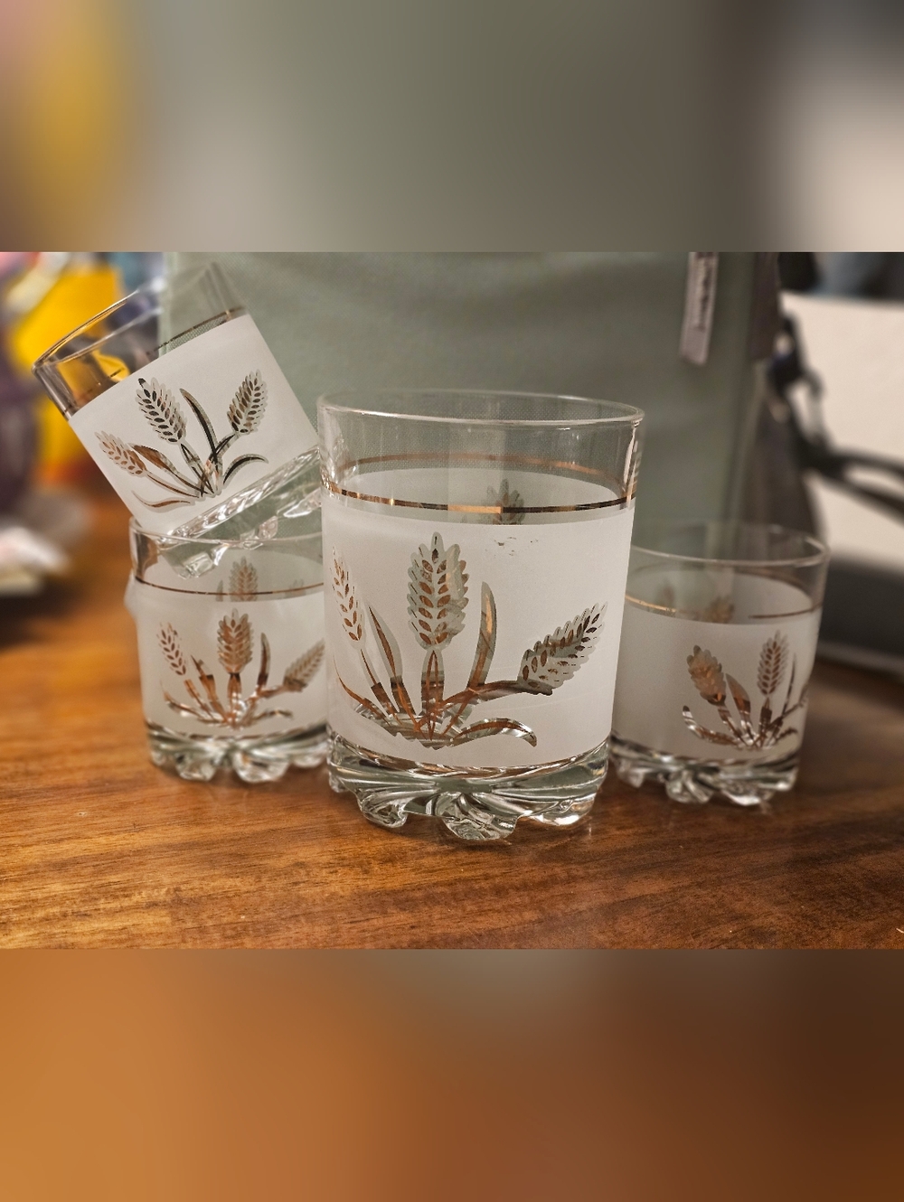 DeValBor Italian Frosted Gold Leaf Wheat Pattern Ice Bucket 3 Glasses Vintage